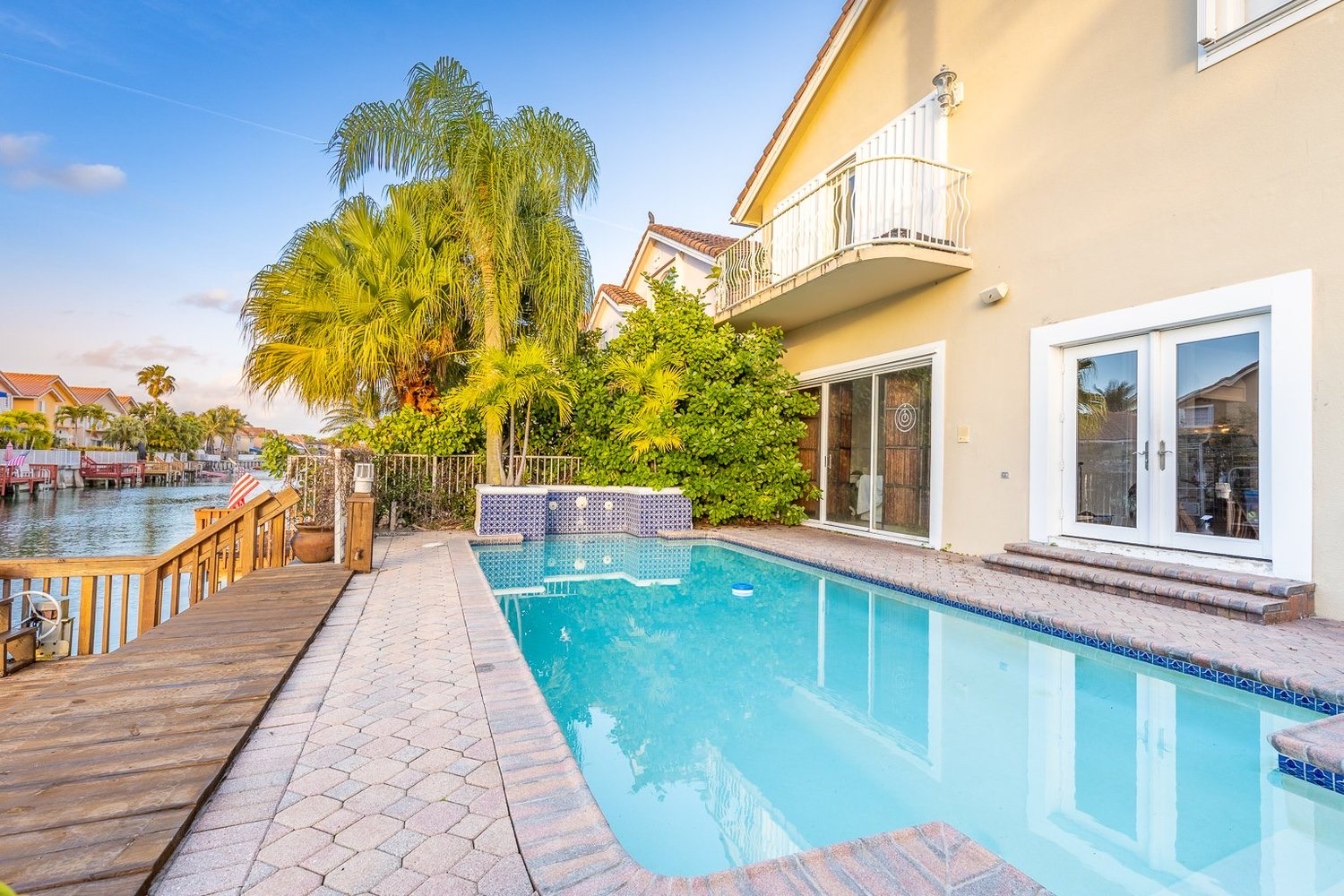 3L Residence photo 4