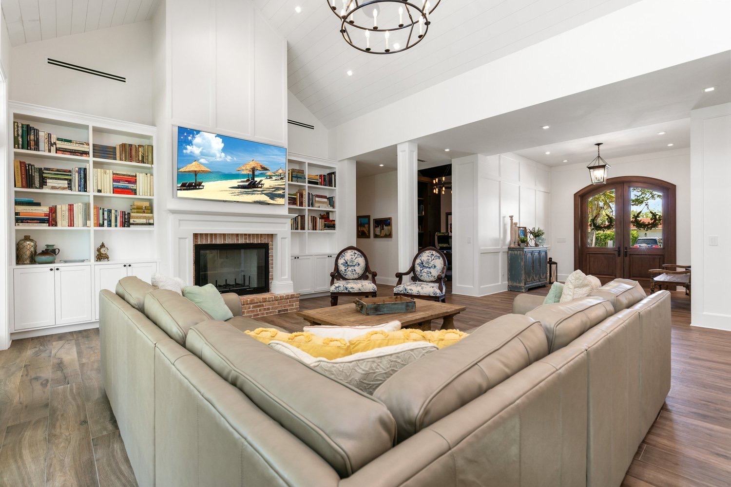 AB Residence photo 6