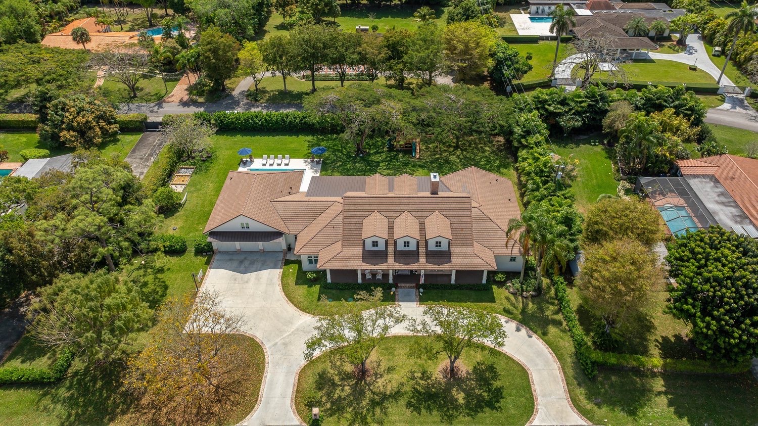 AB Residence photo 8