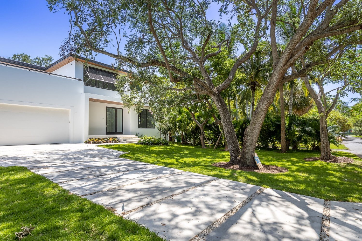 NK Residence photo 2