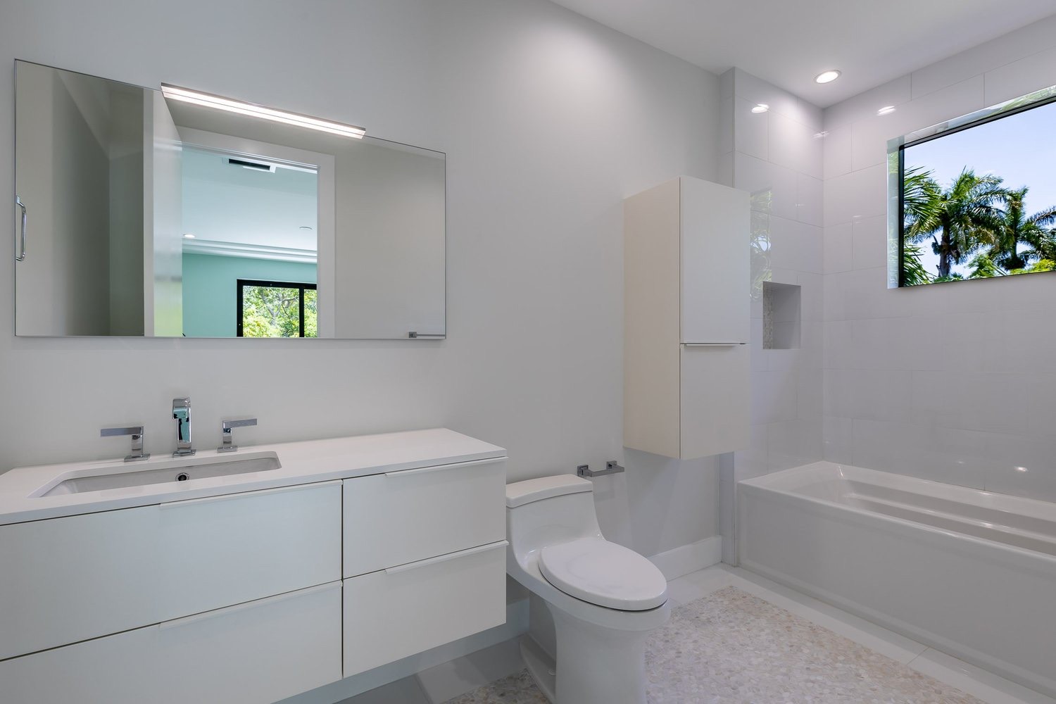 NK Residence photo 13